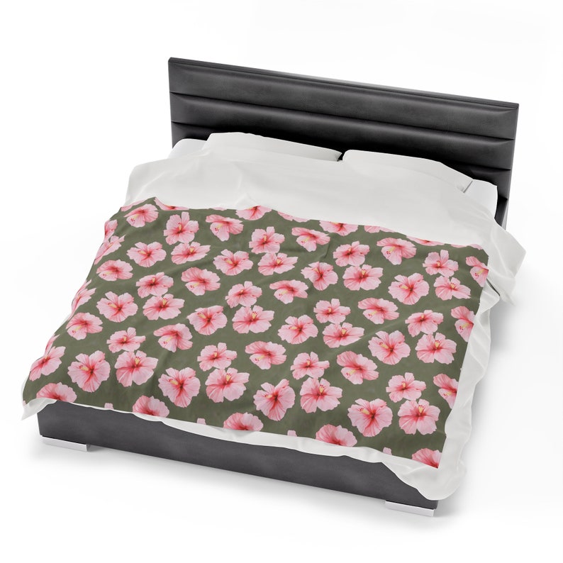 Hawaiian Hibiscus Flower Plush Velveteen Blanket, Local Hawaii Decor, Tropical, Throw, Gift for Mom, Her, Baby Shower, Floral, Pink image 8