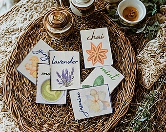 Conjunto de Natal com 6 sachês de chá em miniatura para casa de bonecas vintage, jardim de fadas, escala 1:12, download instantâneo. Ideal para casa de bonecas e cozinha.