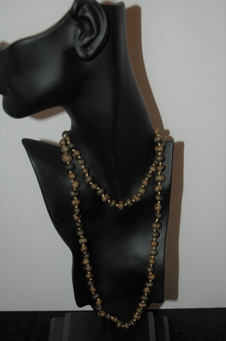 Coldwater Creek knotted natural seed necklace.