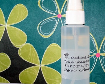 Oakmoss Sandalwood Body Spray Dry Oil Silky Feeling Perfumed Spray by Toadstool Soaps