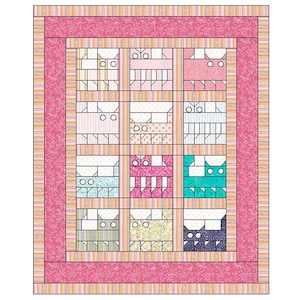 以下が含まれることがあります： ピンクと白のキルトで、猫の模様が描かれています。猫はさまざまな色の生地で作られており、さまざまなパターンがあります。キルトはピンクの縁取りで囲まれています。