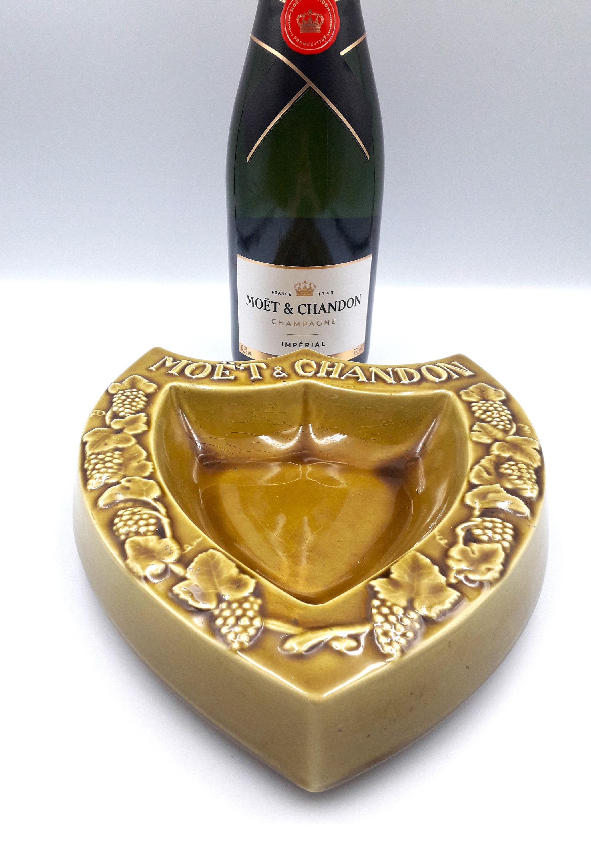 【在庫あり/即出荷可】 Moet Chandon Ashtray - Etsy 工芸品