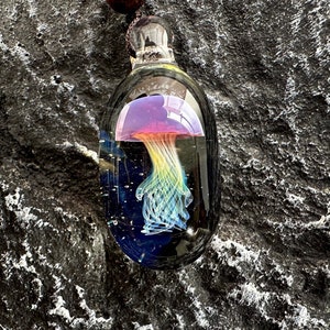 Hand Blown Jellyfish Glass Pendant,Jellyfish Necklace,Glass Jellyfish Pendant,Glass JellyFish,Octopus Necklace,Sea Lovers Gift