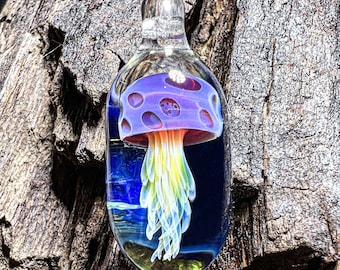 Handcrafted Glass Jellyfish Pendant,Unique Blown Glass Necklace,Ocean-Inspired Jewelry for Beach Lovers,Anniversary Gifts