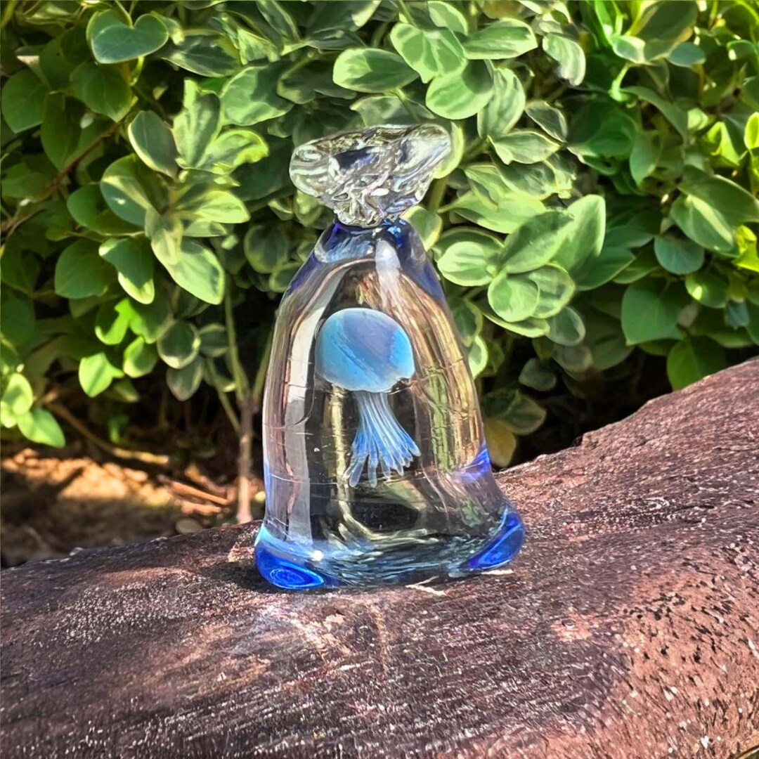 Hand Blown Glass Jellyfish | Ocean Glass Jellyfish Ornament | Sea Style ...