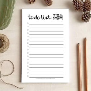 Retro Camera To Do List Notepad - Daily Planner Checklist for Photographers