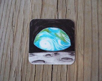 Calcomanía de vinilo de 2" con la frase "Earthrise", pintura original en acuarela