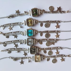 Pulsera de reloj con dijes de plata, pulsera con dijes decorativos, pulsera de cadena, regalo para ella