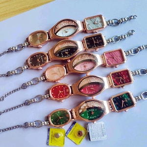 Elegant Tripe Dial Women&#39;s Bracelet Watch – Vintage Style Bangle Watch – Unique Gift for Her