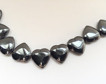 Strand -28 beads- Hematite Gemstone Heart Beads - Hematite Hearts