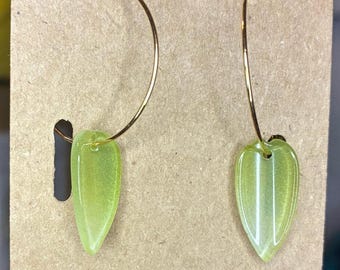 Leaf Minimalist Hoop Earring Glass Leaves | Lightweight Hoop Earrings | Nature Inspired Botanical Jewelry Gift for Sister Mother Daughter