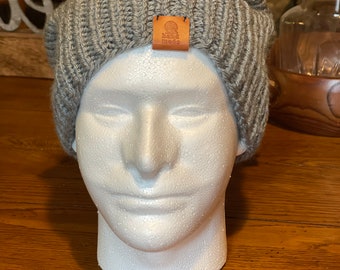 Men’s Hand Knit Gray Beanie