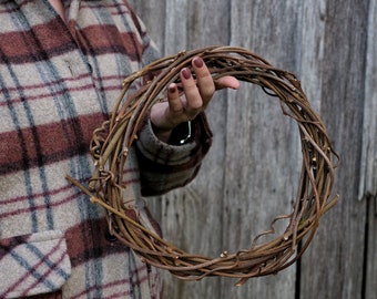 CHRISTMAS WREATH | Handmade Vine Wreath, Medium wreath, wreath making kit, handmade, natural wreath, christmas gift, festive decor