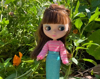 Boneca Blythe suéter listrado rosa e branco chique parisiense