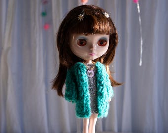 Casaco comprido azul Blythe tricotado à mão