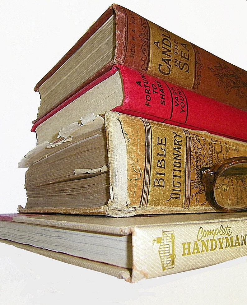 Floating Invisible Book Shelf Do It Yourself Encyclopedia Etsy