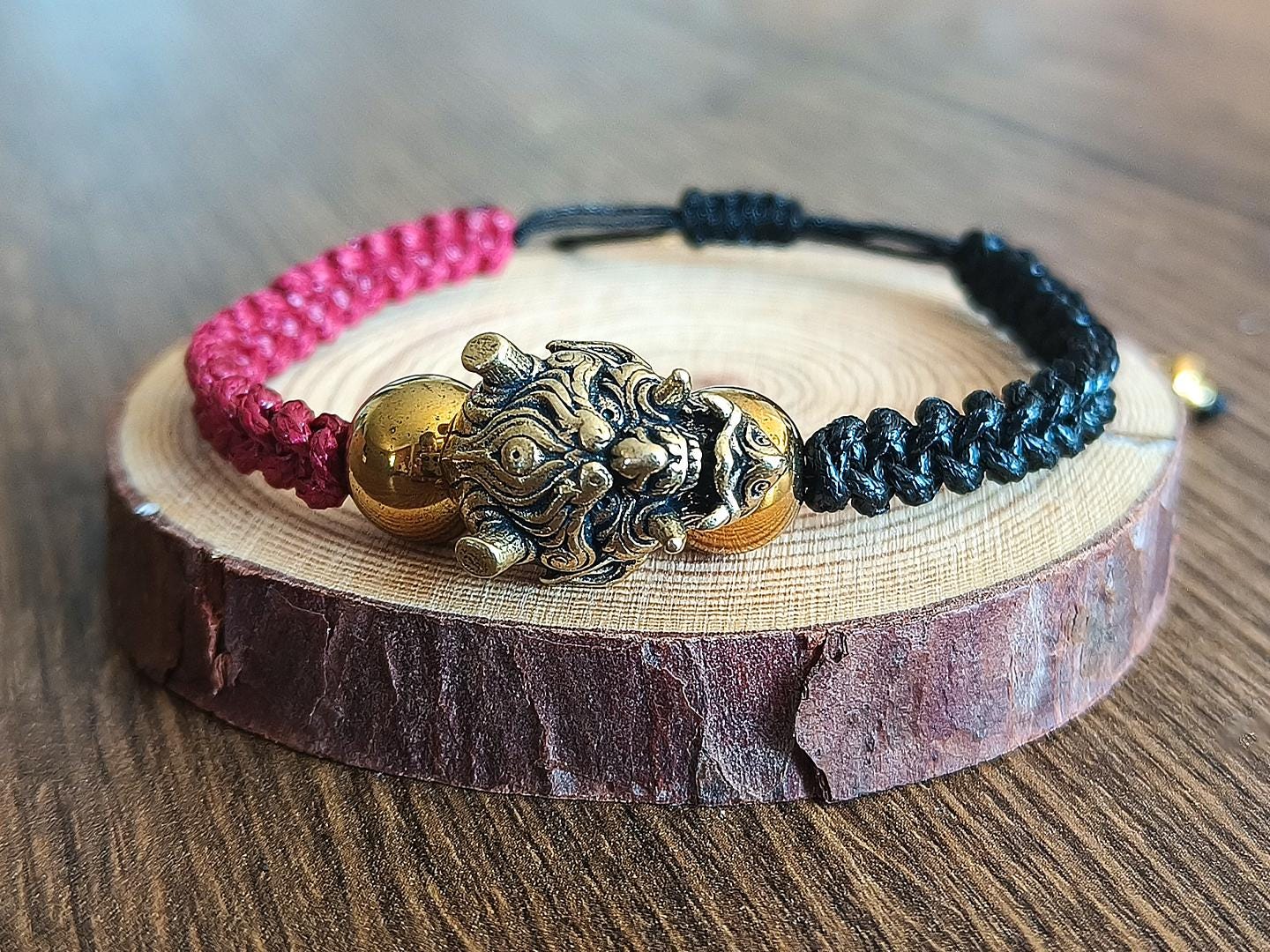 Bracciale Uomo In Pelle Intrecciata Con Pietra Naturale Nera E Croce, Regalo Elegante In Scatola, Lunghezza Regolabile 19-23 Cm