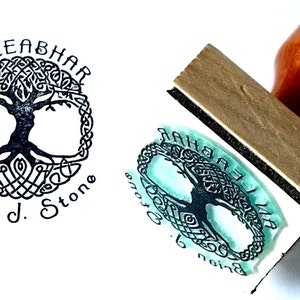 Un ex-libris Leabhar Custom Celtic Tree of Life Rubber Stamp ex libris image 2