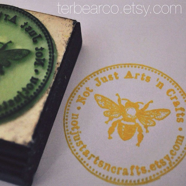 Round Custom Rubber Stamp bumble bee theme