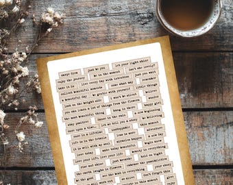 Puede incluir: Imagen de temática rústica con una tarjeta con citas inspiradoras y una taza de té. La tarjeta tiene frases como «disfruta el viaje» y «deja que tu luz brille». La taza de té es blanca con un diseño floral. Flores secas esparcidas.