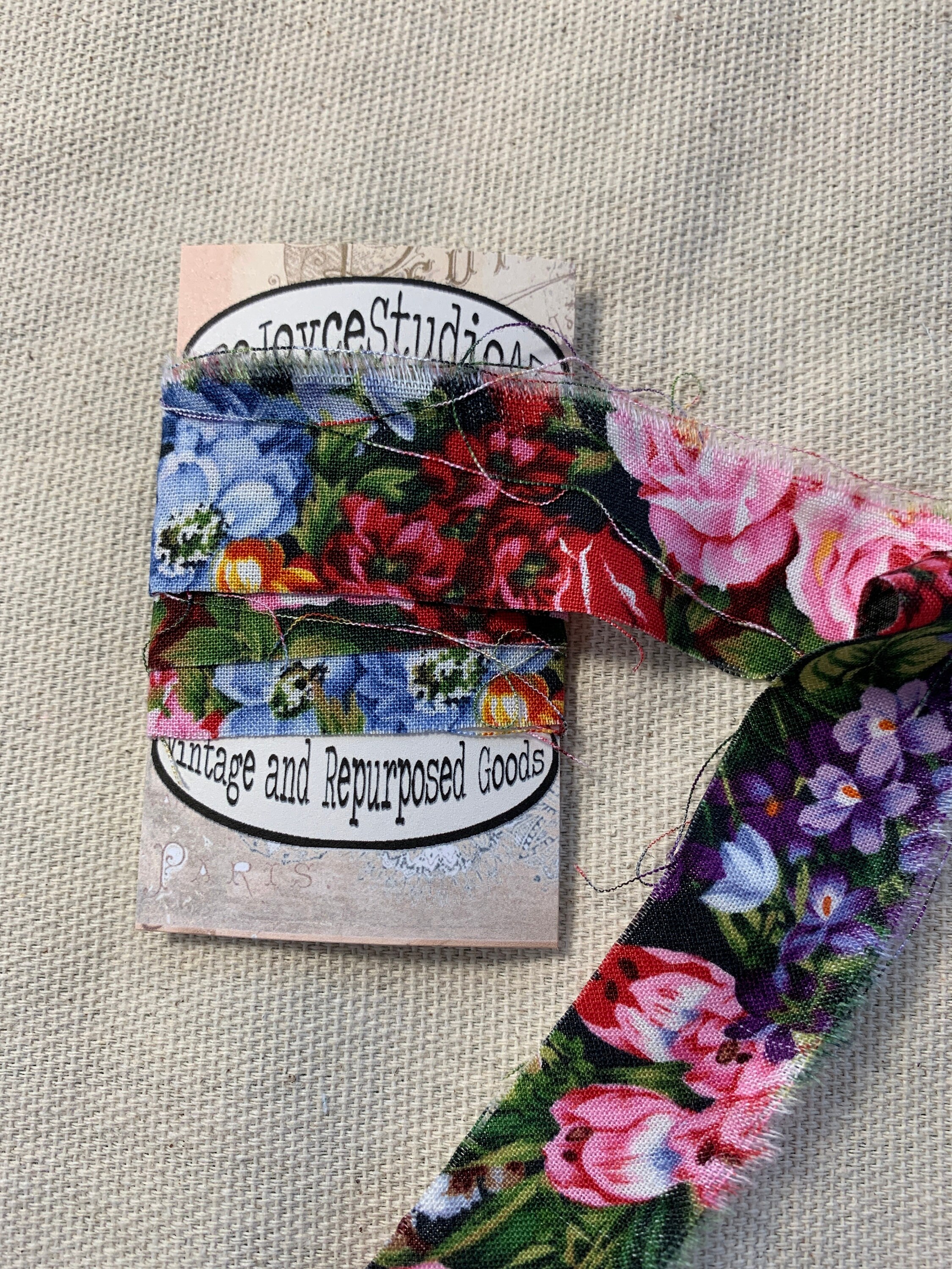 Paper Frayed Ribbon retro fabric NOS Black with all over floral