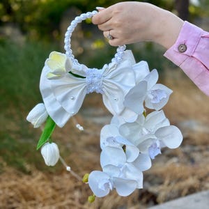 White Tulip & Orchid Bridal Hoop Bouquet: Modern Wedding Decor