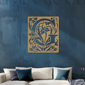 Letrero de madera con monograma personalizado • Decoración de madera contrachapada con letras personalizadas • Colgante de pared floral de madera • Decoración de pared de flores para interiores y exteriores