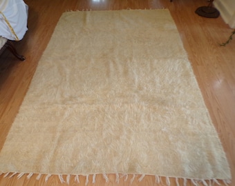 Alpaca Woven Wool Rug Cream Beige Vintage Fuzzy Area Rug Furry Wooly Plush Fringe Rug Natural Pure Wool 54 x 78"