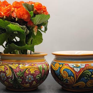 Caltagirone Ceramic vase holder 20 cm and various coloring