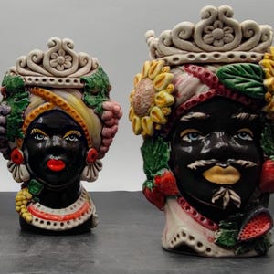Cerámica de Caltagirone: Cabezas moriscas sicilianas - Esculturas de arte mediterráneo hechas a mano en cerámica italiana