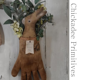 Primitive Farmhouse Garden Summer Bunny Rabbit in Garden Glove PDF PATTERN ONLY