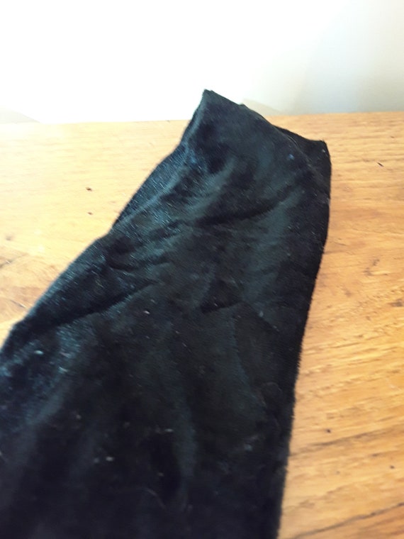 Vintage 80s Black Velour Headband, 1980s Hair Dea… - image 2