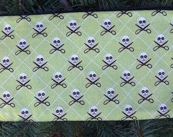 Skulls knitting needle pouch, crochet hook pouch , 8" knitting needle case, Quilt Pirates, The Deep Sleek