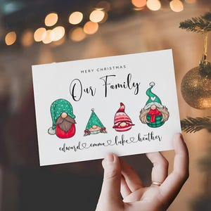 Cartão de Natal personalizado da família Gnome - Pôster Gonk de Natal personalizado para famílias, presente de arte de parede festivo exclusivo, lembrança do primeiro Natal