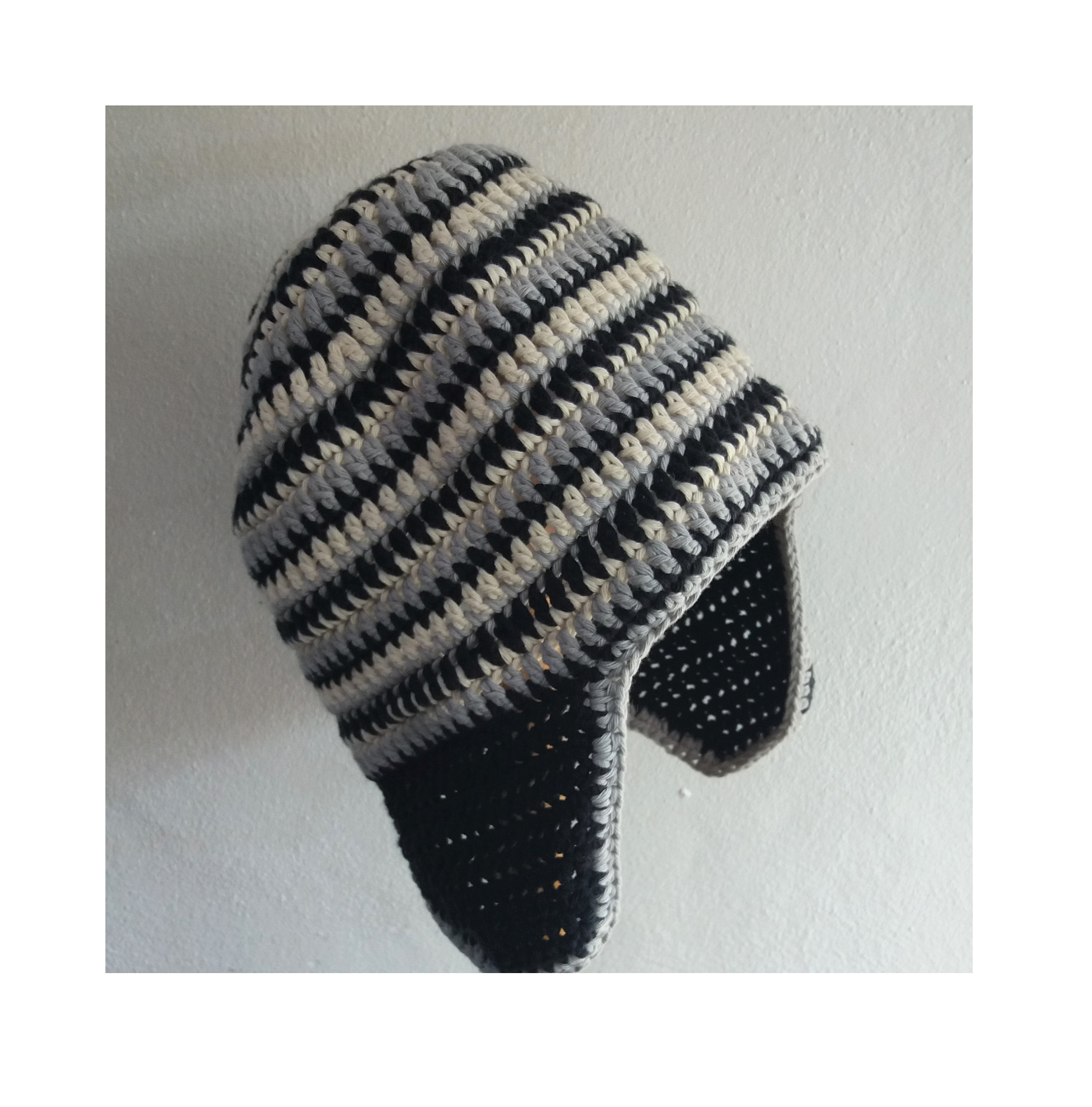 ハット CAVISH STRIPED EAR FLAP BEANIE WHITECV2EFUAB33A Cat Ear Beanie Y2K Striped Crochet Hat, Devil Stripes Winter
