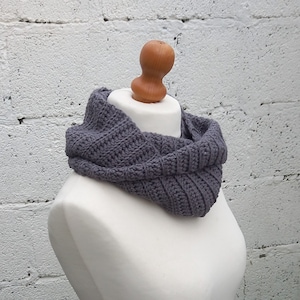 JET SCARF - Crochet Pattern for Textured Infinity Scarf - Cotton - Vegan - PDF