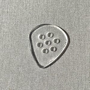 The Icebird Jazz Guitar Pick 1.4 mm– the epitome of quality and craftsmanship for jazz guitar enthusiasts.