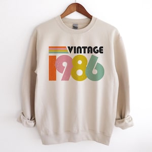 Vintage 1986 Sweatshirt 40th Birthday Gifts for Women 40th Birthday Gift for Mom Fortieth Sweater Born in 1986 Gift for Her Unique Unisex