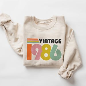Vintage 1986 Sweatshirt 40th Birthday Gifts for Women 40th Birthday Gift for Mom Fortieth Sweater Born in 1986 Gift for Her Unique Unisex image 2