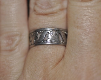 Womans Wide Sterling Silver Ornate Pierced Floral Art Nouveau Deco Ring Band