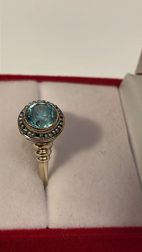 14k YG Blue Zircon and seed pearl ring - image 5