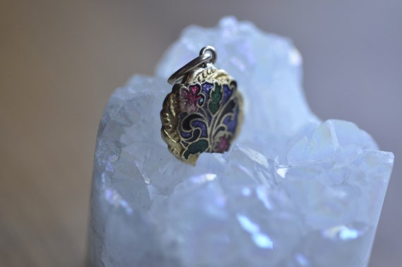 Antique art deco Enamel Floral Pendant - image 3