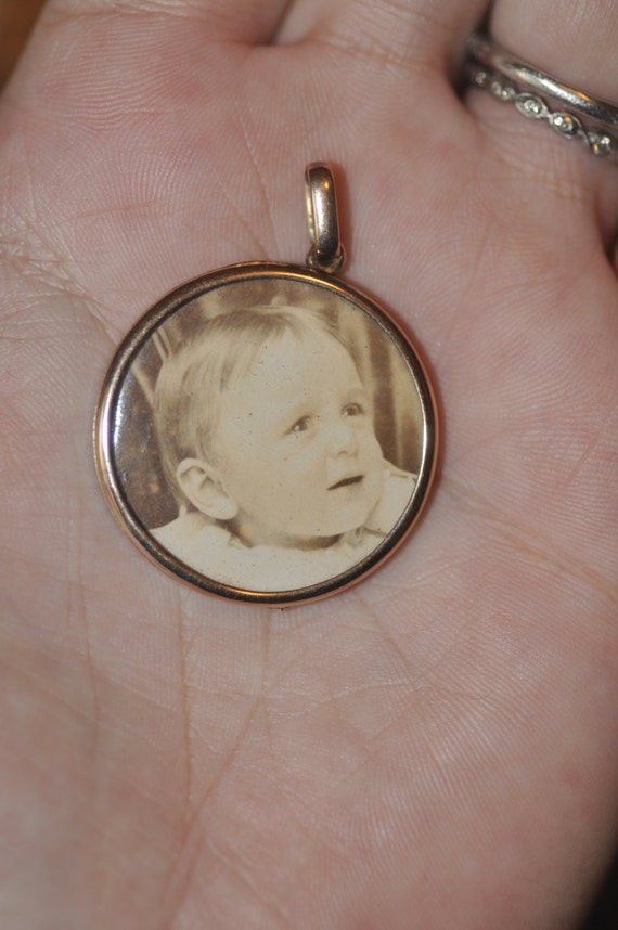 Beautiful Edwardian 9ct Gold Photo/Picture Locket… - image 4