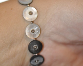 Mother of Pearl Stretchy Bracelet