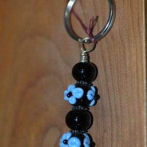 Black and Periwinkle Key Ring 画像 1