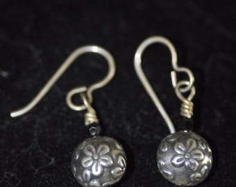 Vintage Sterling Silver Daisy Earrings with Swarvoski Crystal Accents