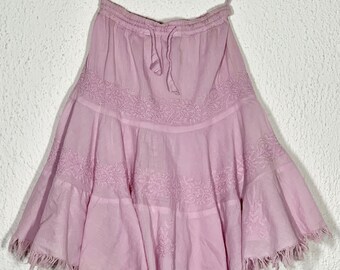 EVE uitlopende pastel petticoat, brede boho meisjesrok, romantische kleurrijke meisjesrok, brede katoenen meisjes petticoat, uitlopende geborduurde boho meisjesrok