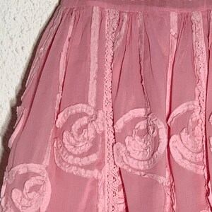 Robe d'été MELODY romantique colorée pour petite fille, Robe fille bohème brodée coton et pastels, Robe de cérémonie, Créatrice Française image 2