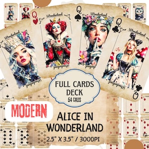 Puede incluir: Una baraja de cartas con ilustraciones de Alicia en el País de las Maravillas. Las cartas tienen un diseño vintage, con las palabras "Wonderland" y "Full Cards Deck" impresas. Cada carta mide aproximadamente 6,35 cm x 8,89 cm.