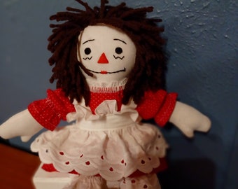 Classic Ivory 10" Raggedy Ann Handmade doll-Soft doll-Rag doll-Vantage doll-baby doll-Keep Sake doll, hand embroidered face and brown hair